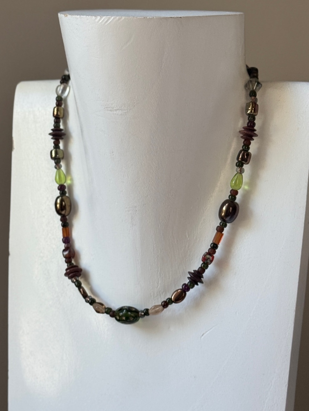 Vintage Earth Tone Mixed Art Glass Wood Beaded Necklace Silver Tone Barrel Clasp